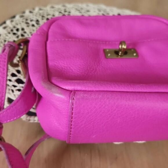 J crew hot pink pebble leather crossbody bag - Picture 8 of 9